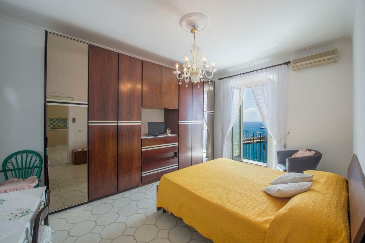 Amalfi Moon Apartment Bagian luar foto