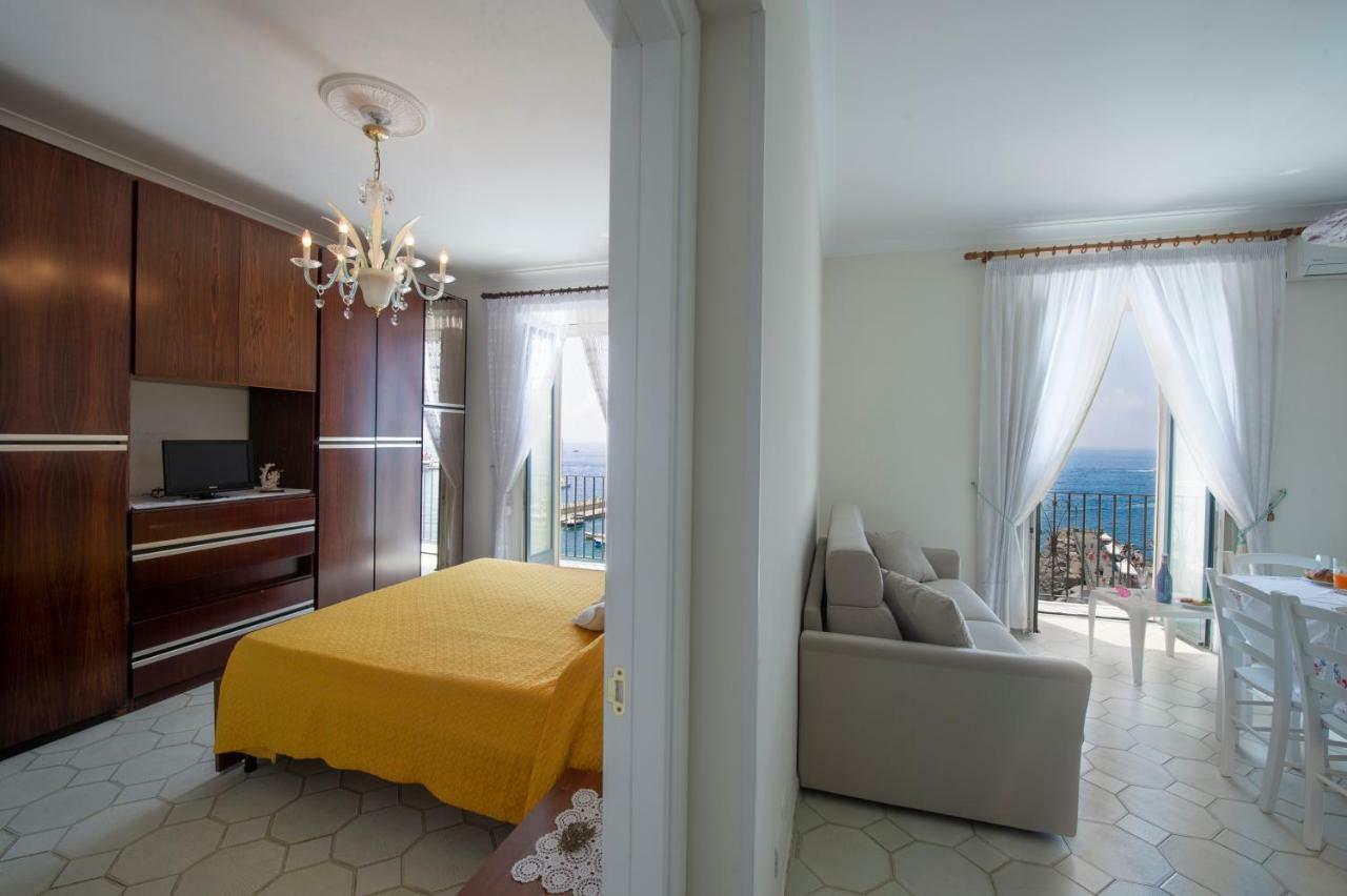 Amalfi Moon Apartment Bagian luar foto