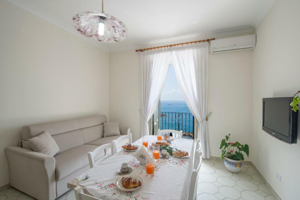 Amalfi Moon Apartment Bagian luar foto